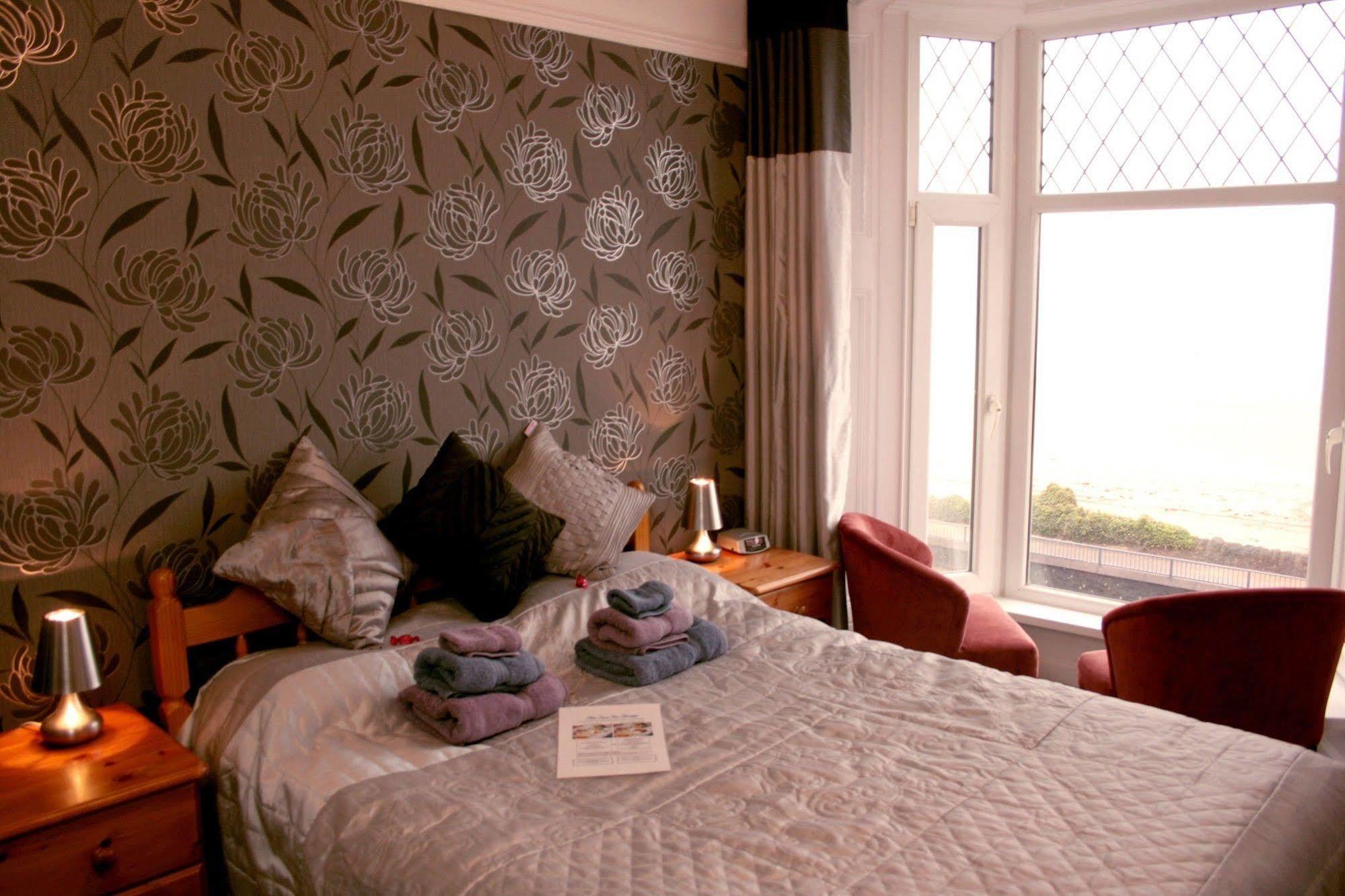 Devon View Guesthouse Swansea Bagian luar foto