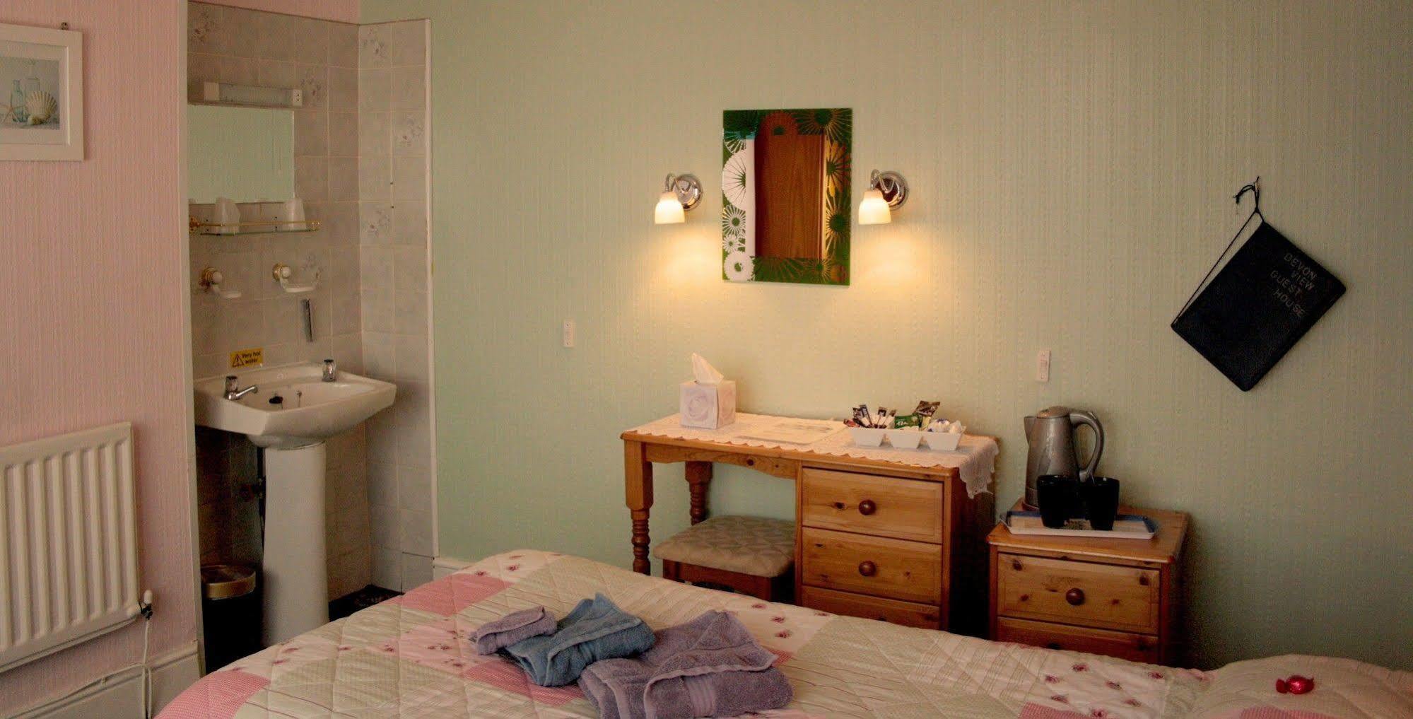 Devon View Guesthouse Swansea Bagian luar foto